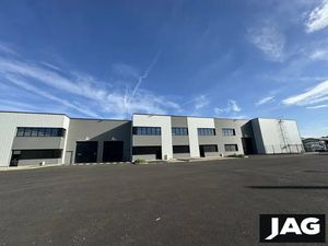 LOCAL D'ACTIVITE A VENDRE