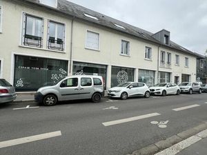 Location commerce 200 m² à Tours (37000)