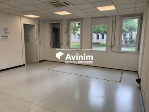 A louer 360 m2 BUREAUX MEYLAN INOVALLEE