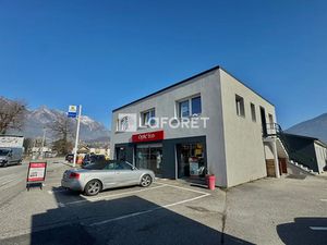 Location locaux professionnels 3 pièces 90 m² à Albertville (73200)  1 335 €