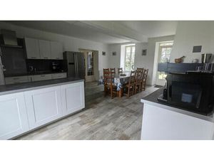 Vente maison 5 pièces 245m2 Cabariot 17430 - 343700 € - Surface Privée