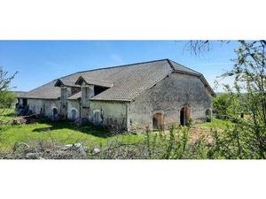 Belle grange avec CU dans un cadre paisible