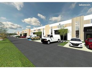 Local 132 m² LECOUSSE