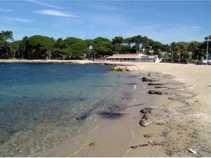 Vente appartement 3 pièces 57m2 Saint-Mandrier-sur-Mer (83430) - 225000 € - Surface Privée