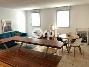 Location appartement 3 pièces 57m2 Marseille 8eme (13008) - 1017 € - Surface Privée