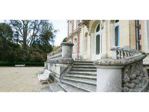 Appartement avec terrasse et piscine Trilport (77)