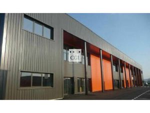 Location bureau 175 m² à Arnas (69400)