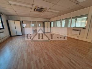 Location bureau 200 m² à Bobigny (93000)