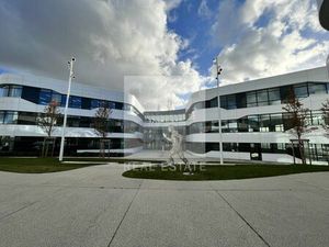 Location bureau 243 m² à Champagne-au-Mont-d'Or (69410)