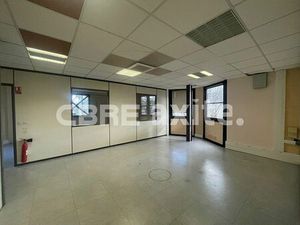 Location bureau CRAN GEVRIER 82 m²