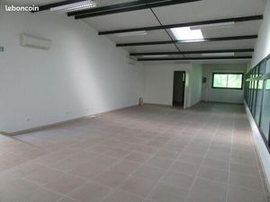 Bureaux 92 m²