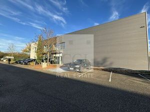 Location bureau 132 m² à Miribel (01700)