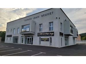 Bureaux 244 m² Solliès-Pont