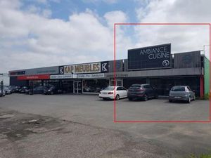 A cote de Parenthese