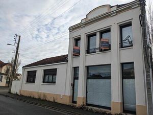 Location commerce 7 pièces 207 m² à Chartres (28000)