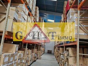 UN ENTREPOT A LA VENTE DE 965M² A COMBS LA VILLE