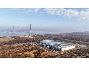 Location entrepôt / local d'activités HONFLEUR 32 078 m²