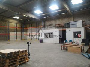 Location local industriel 650 m² à L'Haÿ-les-Roses (94240)