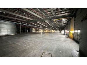 Entrepôt à louer avec option bureau/showroom