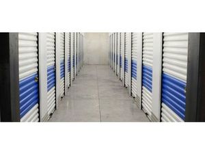 Box à louer accessibles 24H/24 (différentes tailles)