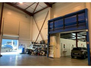 Location entrepôt / local d'activités ST MEDARD D'EYRANS 1 260 m²