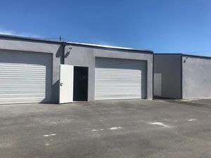 Local d'activité 92m² à louer SALON DE PROVENCE