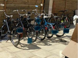 Recherche : Garage   grange   hangar   abri  