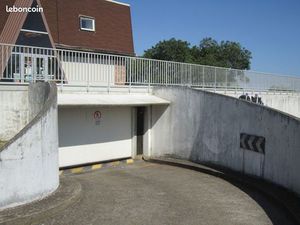Emplacement de parking 40 Euros/mois