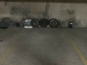 PLACE DE PARKING SAINT DENIS