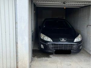 Garage box place parking