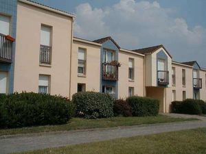 Location Garage box et parking à Saint-Sébastien-Sur-Loire Fontaine-Portereau (44230) : à 