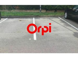 Stationnement Vaulx-en-Velin m² T- à vendre  7 000 €