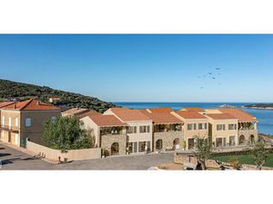 A VENDRE LOCAL NEUF DE 72 7m2 AU CENTRE DU VILLAGE DE CARGESE