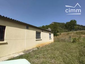 Vente locaux professionnels 2 pièces 100 m² à Quillan (11500)  98 000 €