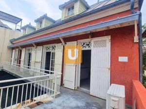 Opportunité Unique : Local professionnel de 180m2 de Premie