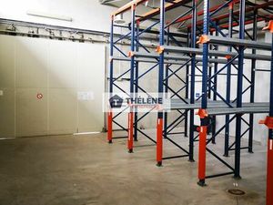 Location local commercial 500m2 Vailhauquès 34570 - 3541 € - Surface Privée