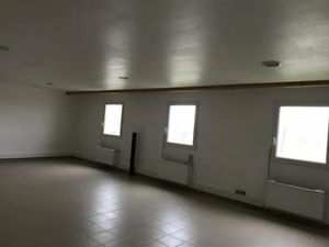 Location locaux professionnels 795 m² à Villeneuve-lès-Bouloc (31620)  7 957 €