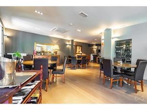 Commercieel te koop in Wanze met 2 slaapkamers