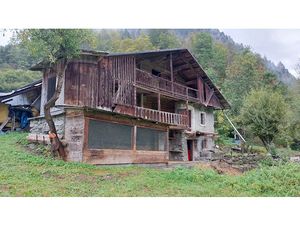 Vente maison 6 pièces 160 m² à Beaufort Sur Doron (73270)  234 000 €