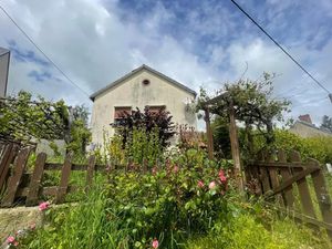 Vente maison 4 pièces 114 m² à La Petite-Marche (03420)  69 000 €