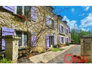 Maison Saint-Jeanvrin m² T-11 à vendre  283 550 €