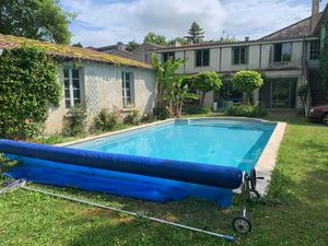 Maison Coteaux Du Blanzacais 11 pièce(s) 298 m2