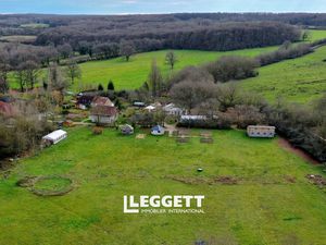 Maison 16 pièce(s)  SAINT-VÉRAIN