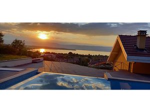 Vente maison 8 pièces 340 m² à Sciez (74140)  1 575 000 €