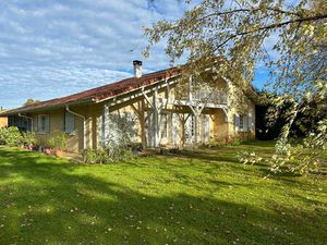 Vente maison 8 pièces 160 m² Saint-Julien-en-Born (40170)