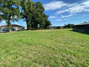 Vente terrain 1129 m² à Nieul (87510)  38 000 €