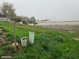 TERRAIN 825 m² viabilisé SORBIERS