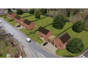 Beau terrain dans un endroit calme à Saint Georges sur Meuse