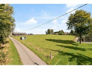 Terrain à bâtir de 22a 27ca dans un endroit calme