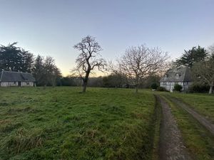 Vente terrain 902 m² à Villers-sur-Mer (14640)  275 000 €